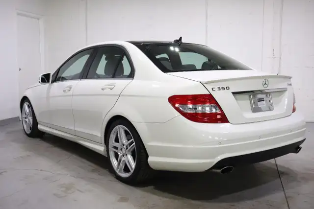 2010 Mercedes-Benz C350 4MATIC | ONE OWNER | DEALER SERVICED - Photo 4