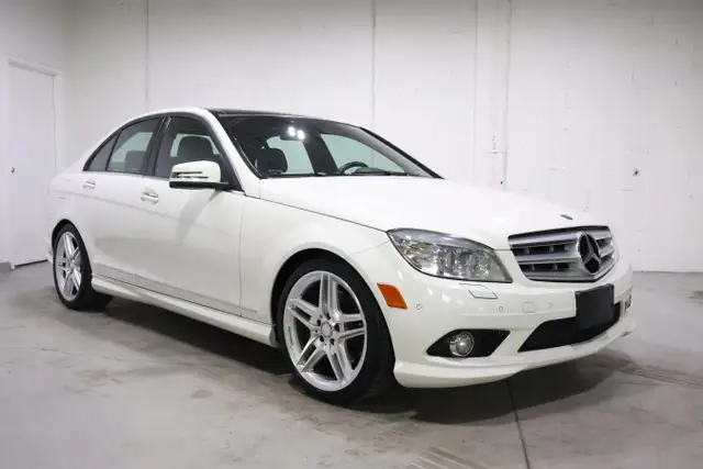 2010 Mercedes-Benz C350 4MATIC | ONE OWNER | DEALER SERVICED - Photo 8