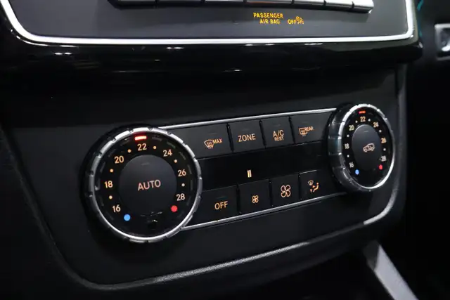 2018 Mercedes-Benz GLE 43 4MATIC | ONE OWNER | DEALER SERVICED - Photo 17