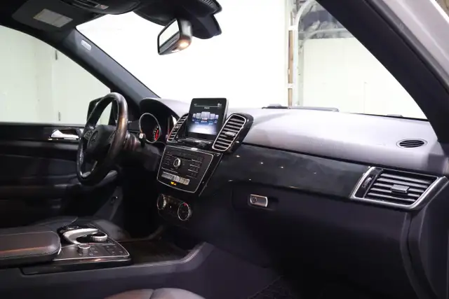 2018 Mercedes-Benz GLE 43 4MATIC | ONE OWNER | DEALER SERVICED - Photo 21