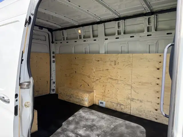2022 Mercedes-Benz Sprinter 2500 3 Seater High Roof V6 144' wb - Photo 20