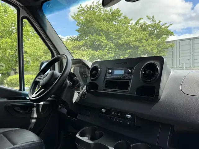 2022 Mercedes-Benz Sprinter 2500 3 Seater High Roof V6 144' wb - Photo 43