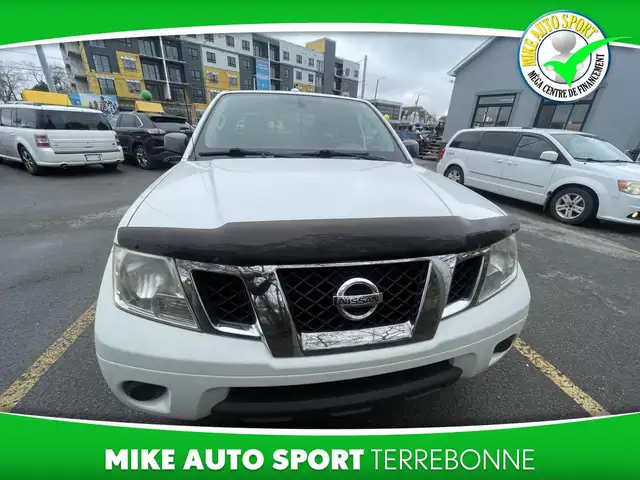 Nissan Frontier 4 roues motrices, cabine allongée, empattement c - Photo 2