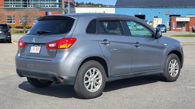 2015 Mitsubishi RVR SE - Photo 6