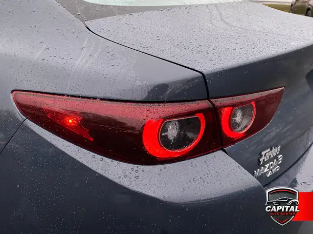 2024 Mazda Mazda3 GT - Photo 5