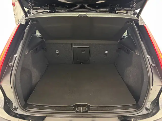 Volvo XC40 R-Design T5 Awd Toit 2022 à vendre - Photo 10
