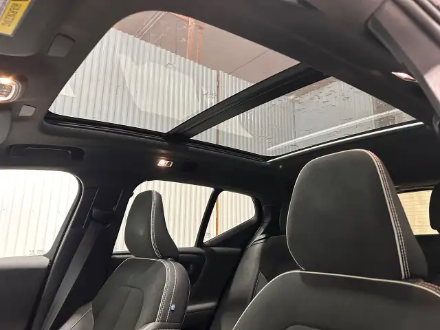 Volvo XC40 R-Design T5 Awd Toit 2022 à vendre - Photo 14