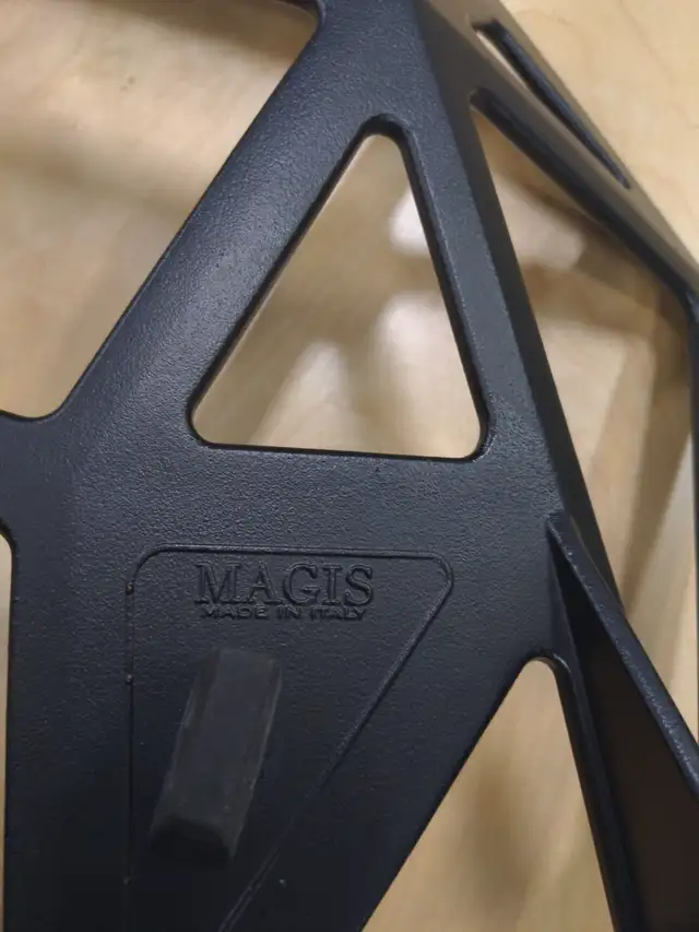 Hive Magis Stools One-Excellent Condition-Call us now! - Photo 5
