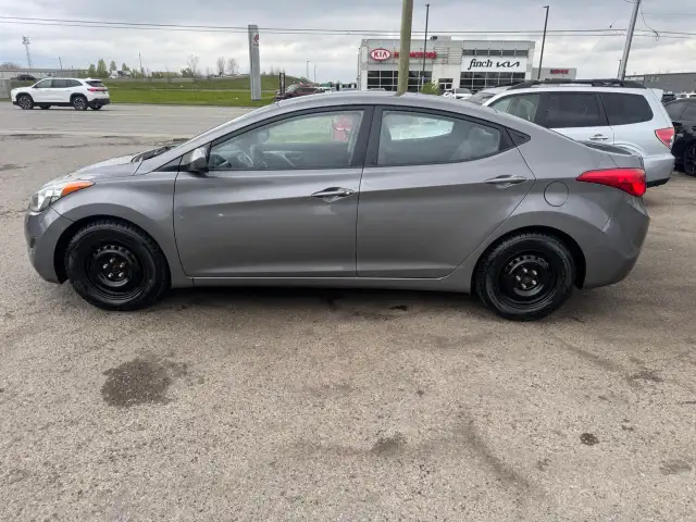 2012 Hyundai Elantra GL, SEDAN, AUTO, 4CYL, ONLY 132KMS, CERTIFI - Photo 2