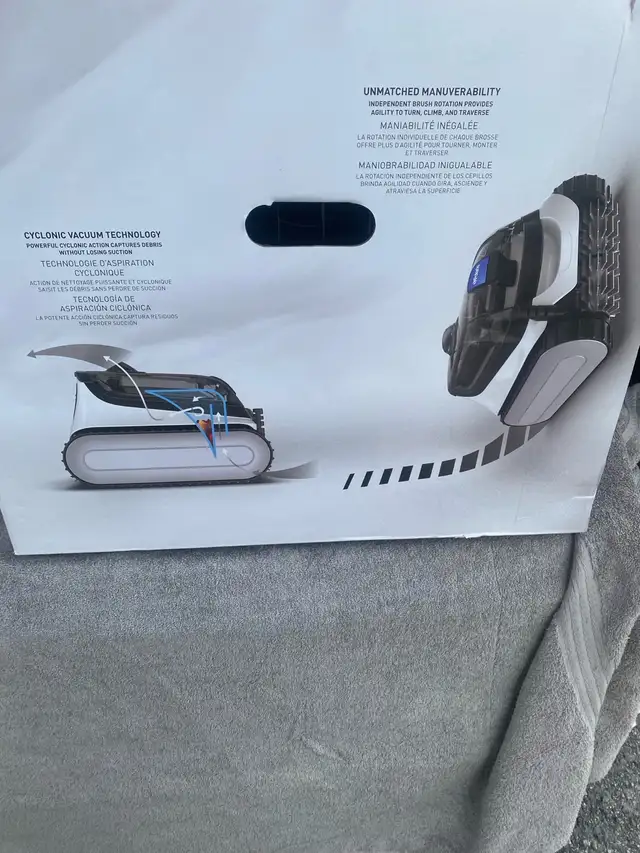 POLARIS ROBOTIC POOL CLEANER. MODEL #PCX864. NEW IN THE BOX - Photo 6