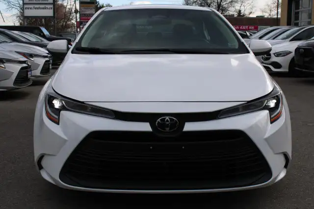 2025 Toyota Corolla LE - Photo 3
