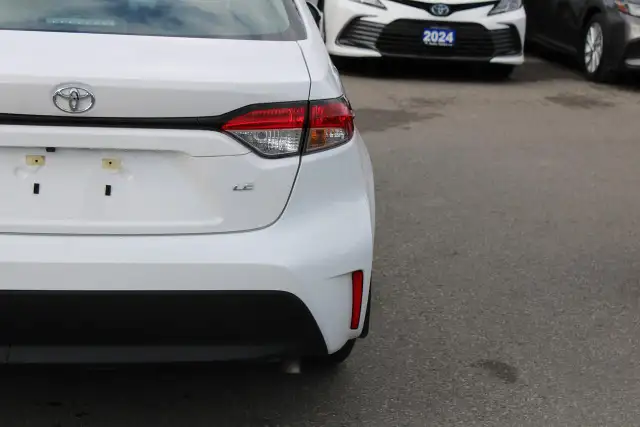 2025 Toyota Corolla LE - Photo 7
