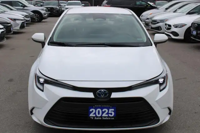 2025 Toyota Corolla Hybrid LE - Photo 8