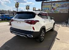 2023 Kia Seltos SX Turbo AWD - Photo 9