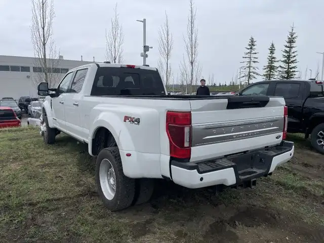 2021 Ford Super Duty F-450 DRW Platinum 6.7L Powerstroke - Photo 4