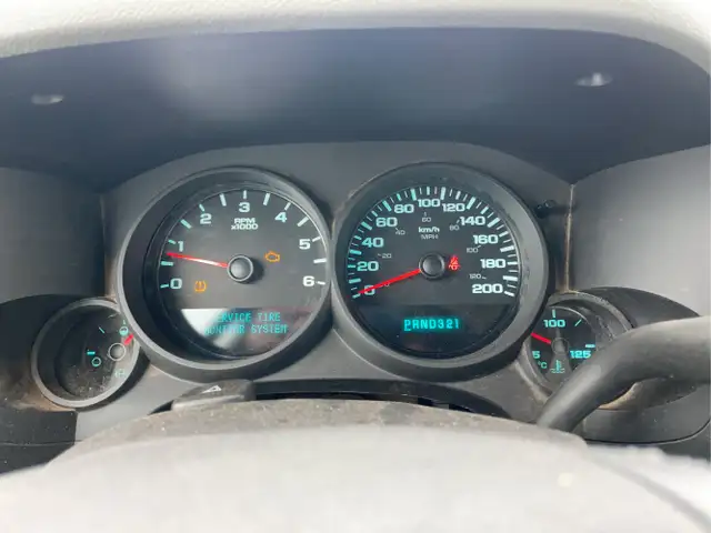 2011 Chevrolet Silverado 1500 - Photo 10