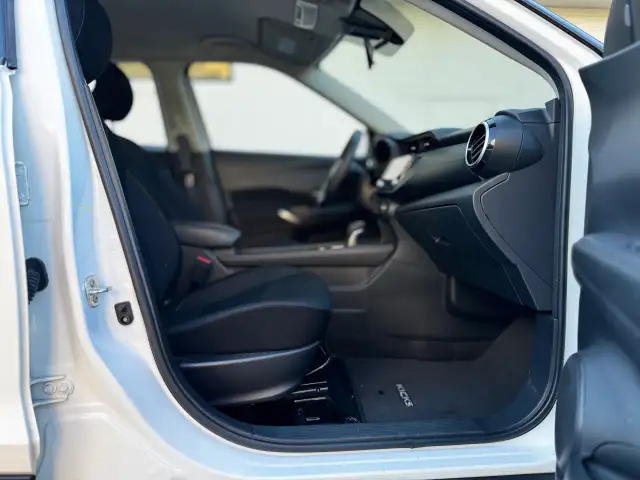2024 NISSAN KICKS - Photo 12