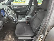 2011 Chrysler 300 - Photo 13