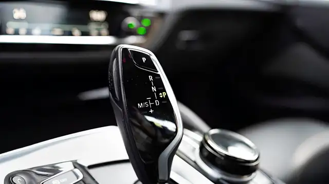 2020 BMW 5 Series 530i M Sports, Executive Package, Premium Enha - Photo 31