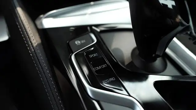 2020 BMW 5 Series 530i M Sports, Executive Package, Premium Enha - Photo 33