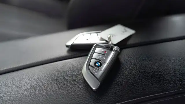 2020 BMW 5 Series 530i M Sports, Executive Package, Premium Enha - Photo 38