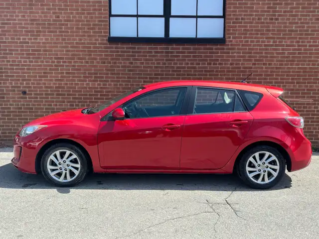 2012 Mazda Mazda3 4dr HB Sport GX - Photo 4