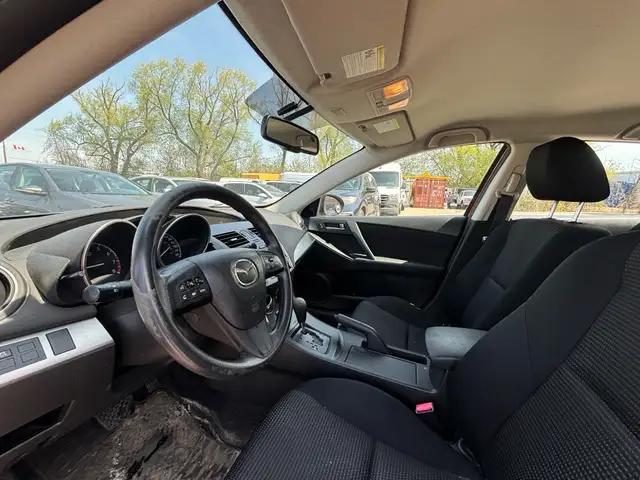 2012 Mazda Mazda3 4dr HB Sport GX - Photo 9