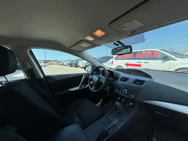 2012 Mazda Mazda3 4dr HB Sport GX - Photo 19