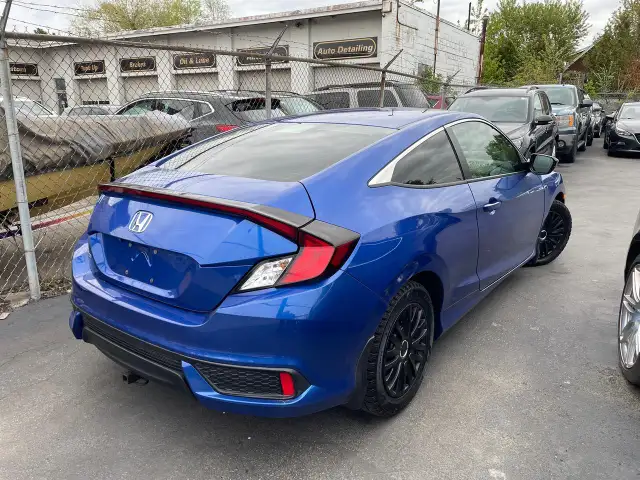 2018 Honda Civic LX LOW KM, HEATED SEATS, SAFETY FEATURES - Photo 4