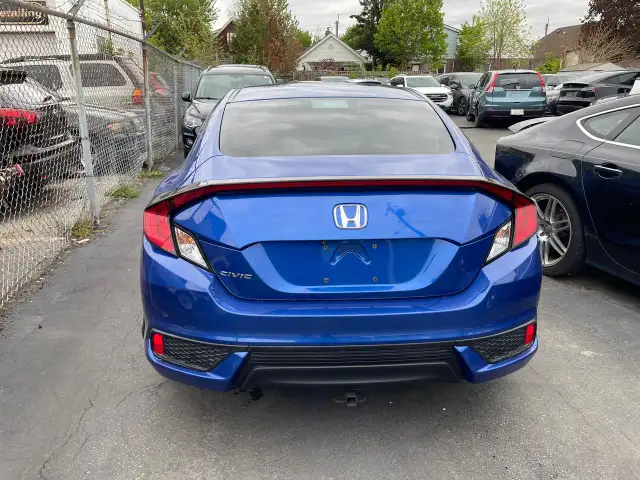 2018 Honda Civic LX LOW KM, HEATED SEATS, SAFETY FEATURES - Photo 5