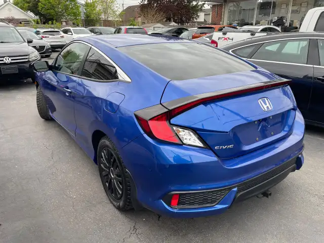 2018 Honda Civic LX LOW KM, HEATED SEATS, SAFETY FEATURES - Photo 6