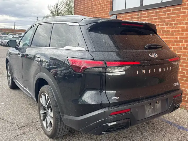 2023 Infiniti QX60 LUXE AWD - Photo 4