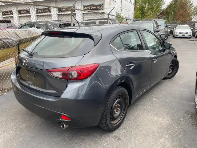 2015 Mazda MAZDA3 GS HEATED SEATS, BACKUP CAMERA, SAFETY - Photo 4