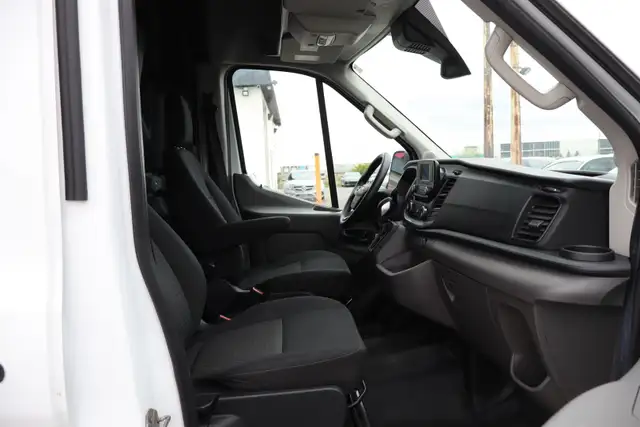 2020 Ford Transit - Photo 17