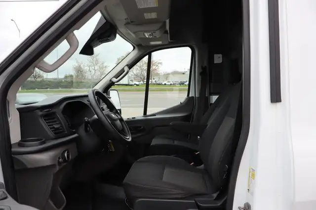 2020 Ford Transit - Photo 18