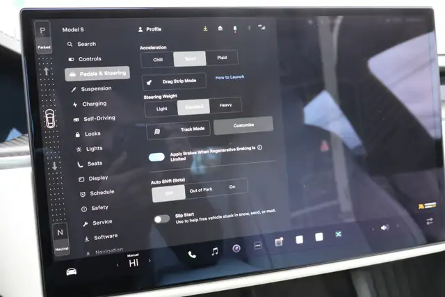 2022 Tesla Model S - Photo 15