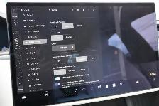 2022 Tesla Model S - Photo 18