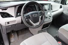 2015 Toyota Sienna - Photo 9