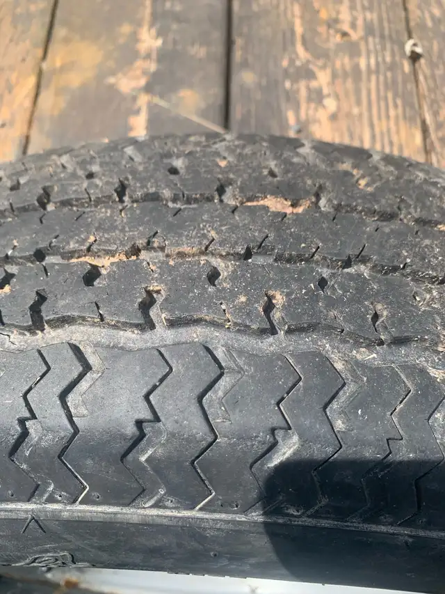 two 175/80R 13" trailer tires,perfect for spare tires 5 X 114.3 - Photo 3