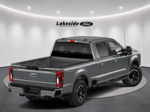 2026 Ford F-250 Super Duty SRW XLT - Photo 3