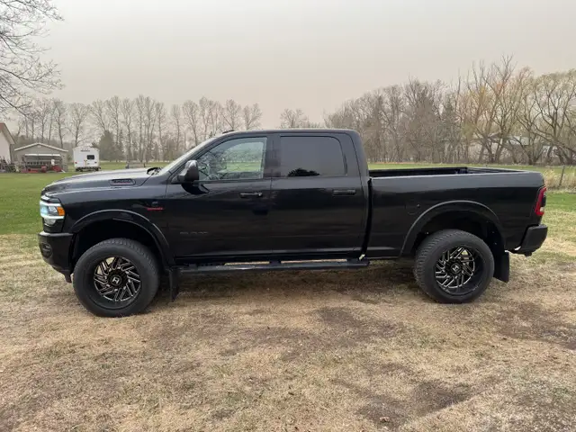 2021 RAM 3500 - Photo 2