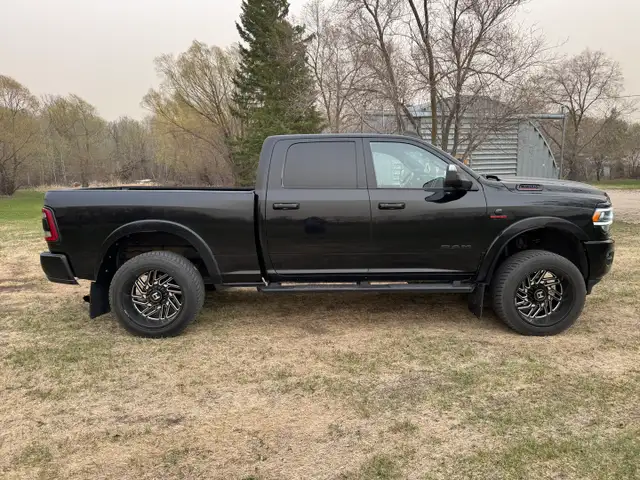2021 RAM 3500 - Photo 6