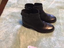 BLACK BOOTS (New)