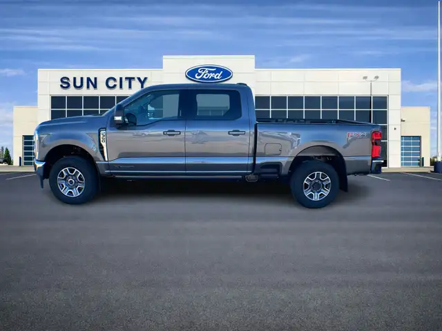 2026 Ford Super Duty F-350 SRW Lariat FX4 618A - Photo 2