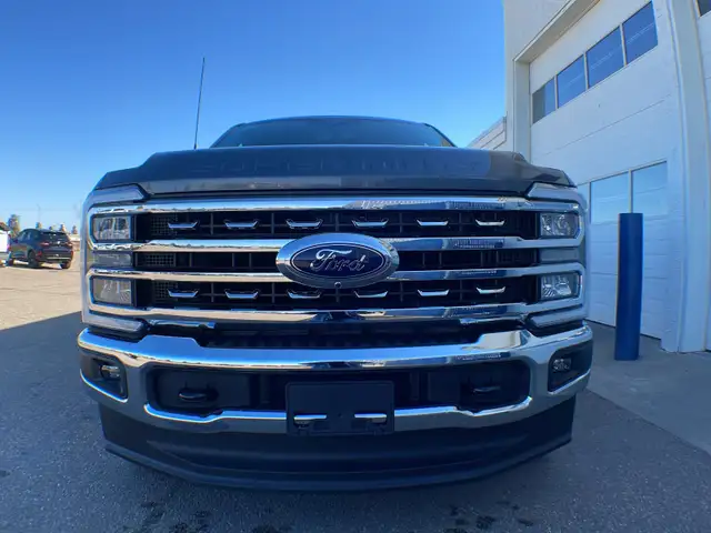 2026 Ford Super Duty F-350 SRW Lariat FX4 618A - Photo 14