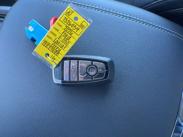 2026 Ford Super Duty F-350 SRW Lariat FX4 618A - Photo 27