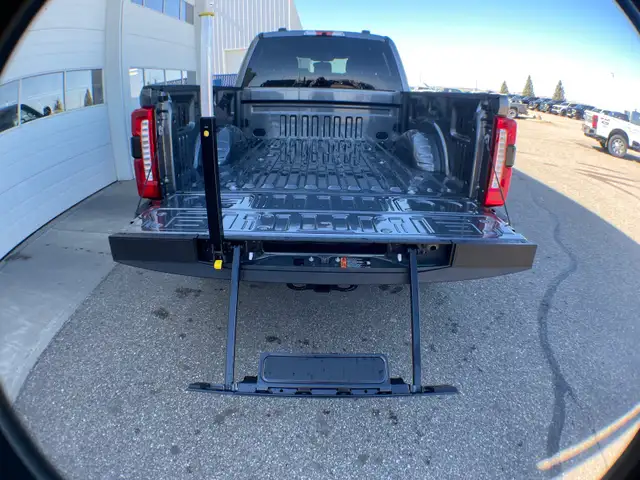 2026 Ford Super Duty F-350 SRW Lariat FX4 618A - Photo 33
