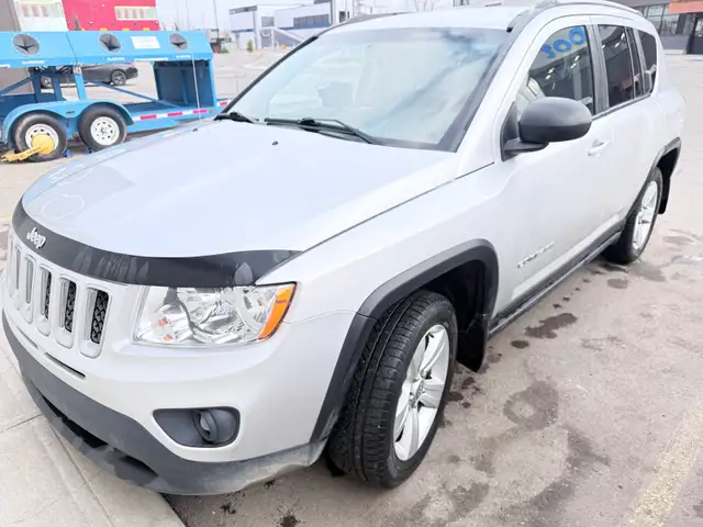 Jeep Compass - Photo 3