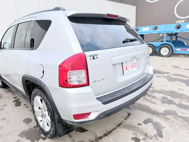Jeep Compass - Photo 4