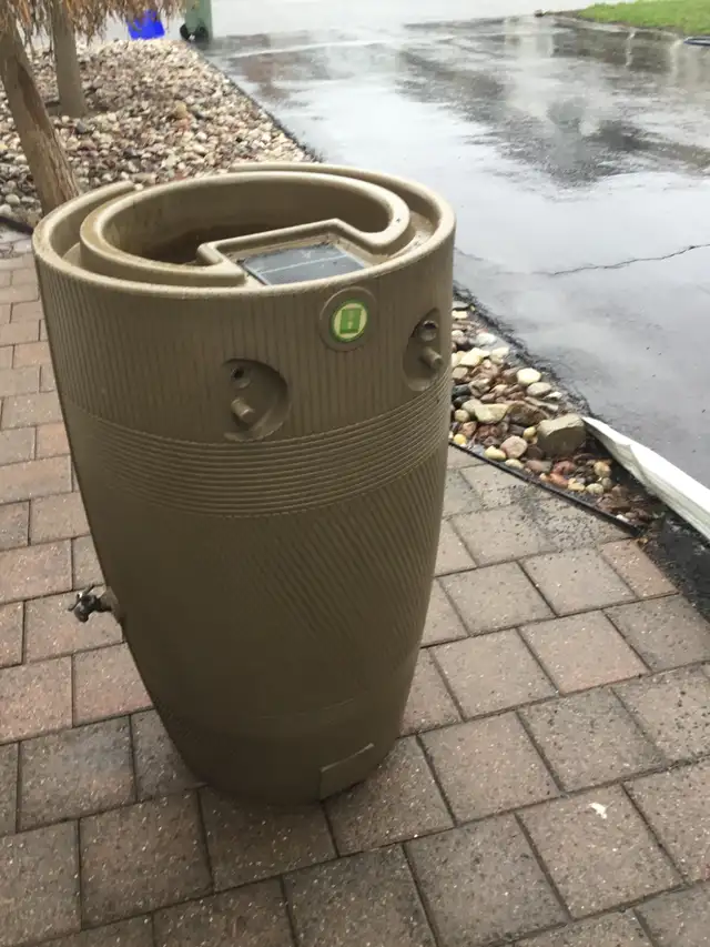 Plastic Drainable Dual Overflow Planter Rain Barrel - Photo 4